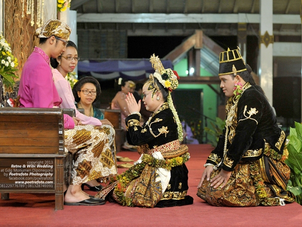 17+ Foto Pernikahan Adat Jawa: Tips SUNGKEMAN buat Calon Pengantin & Fotografer Wedding!