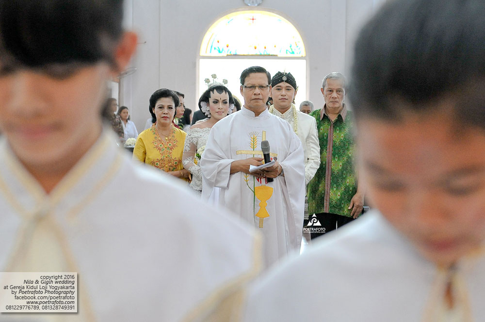 37 Foto Pemberkatan Nikah Nila Gigih di Gereja Katolik 