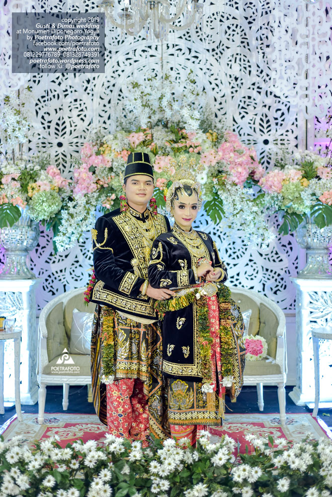Kanigaran Hijab Paes Ageng Yogyakarta Pengantin Wedding Adat Jawa Pernikahan Jogja Gusti+Dimas