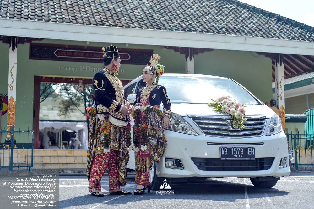 Wedding Photographer Jogja di Ngunduh Mantu Pengantin Adat Jawa Paes Ageng Kanigaran Hijab Pernikahan Yogyakarta Gusti+Dimas